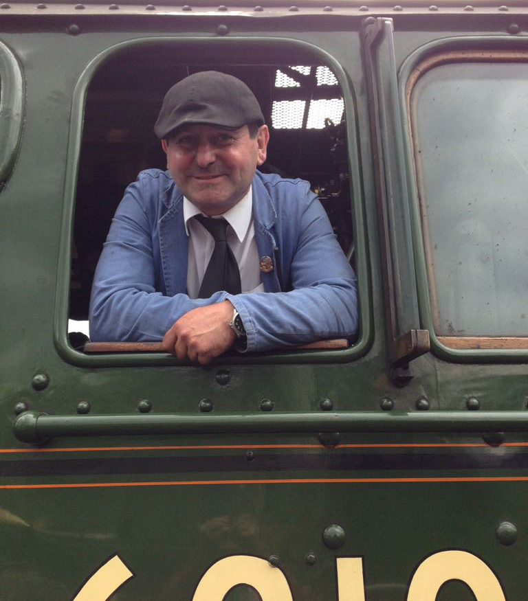 Bluebell-Railway-locomotive-engineering-director-Paul-Russell-driving-Flying-Scotsman-in-2017_crop