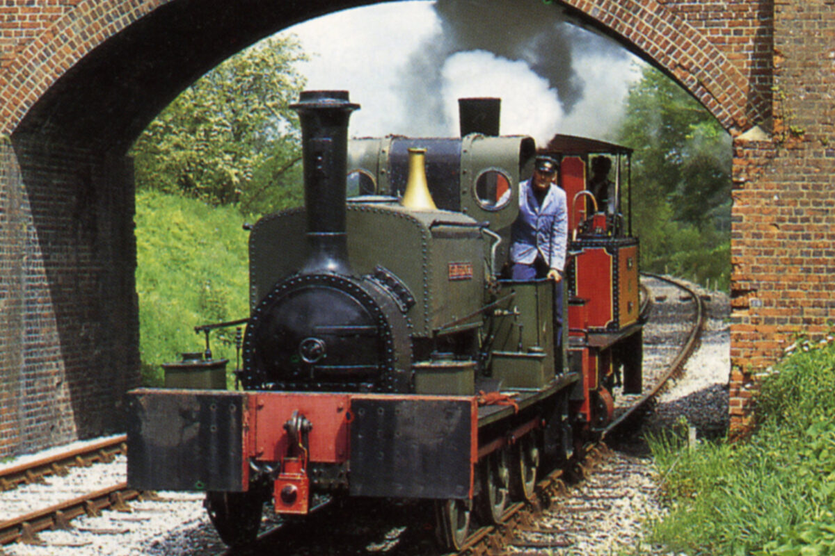 'Sharpthorn' at Horsted Keynes (Leamland Bridge) with 'Baxter', 14 May 1993 (Mike Esau)
