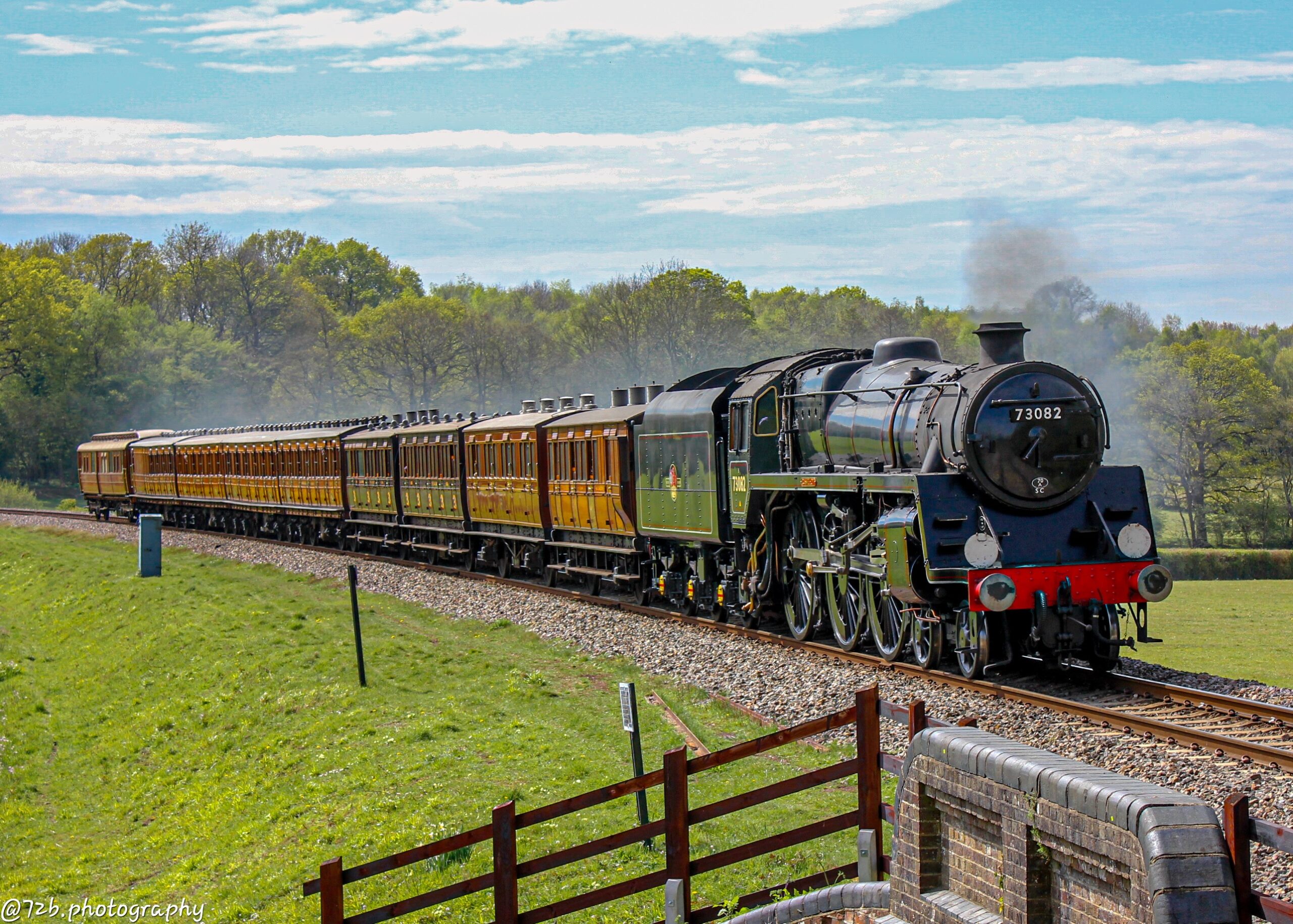 73082 'Camelot' with the Victorian carriage set, including the GNR Directors' Saloon (72b.photography, 19 April 2025)
