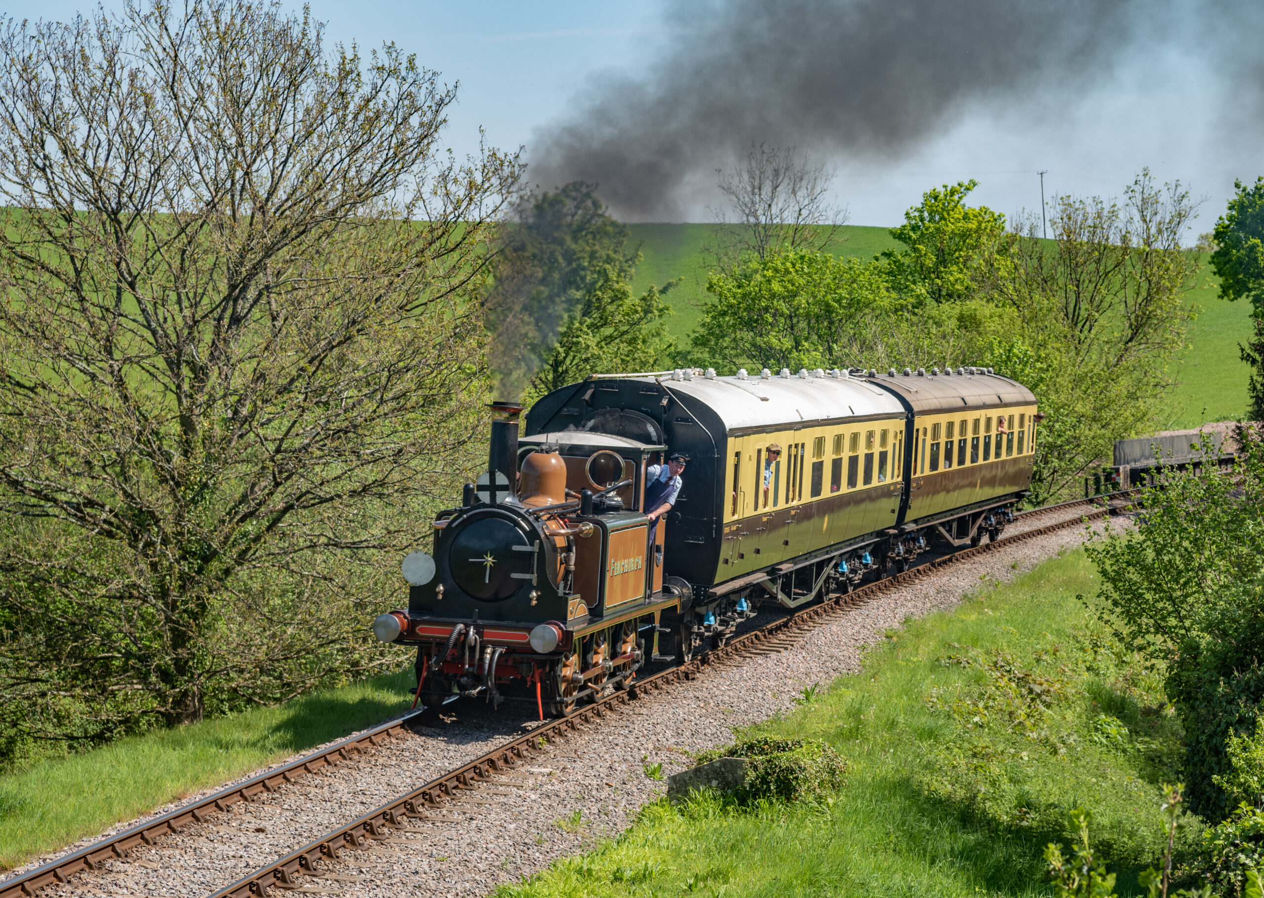 72 passes Combe Florey with the 2.10 from Bishops Lydeard on 2.5.25 (Nick-Gilliam)