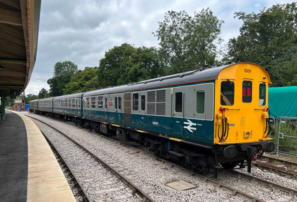 Hastings Diesels' 4-car unit at Horsted Keynes, 6 July 2025 (Richard Salmon) Hastings Diesels' 4-car unit at Horsted Keynes, 6 July 2025 (Richard Salmon)